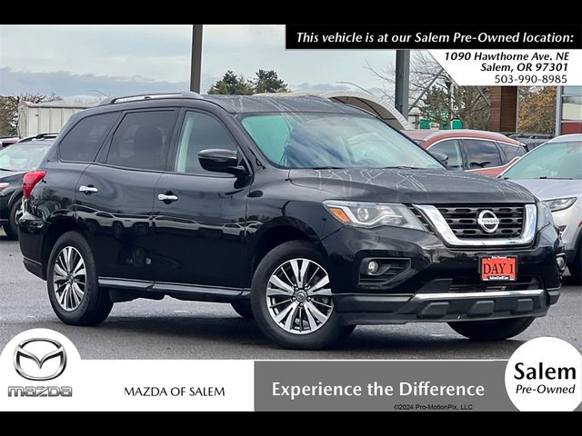 2019 Nissan Pathfinder SV