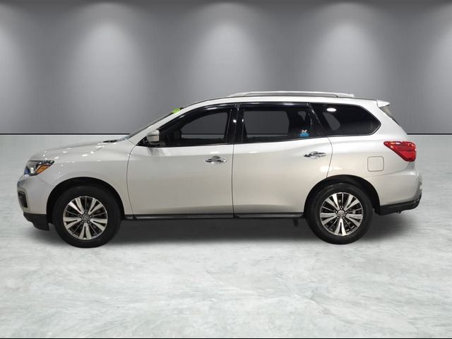 2019 Nissan Pathfinder SV