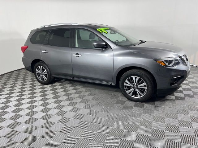 2019 Nissan Pathfinder SV