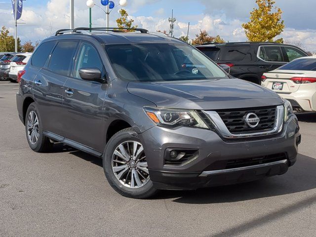 2019 Nissan Pathfinder SV