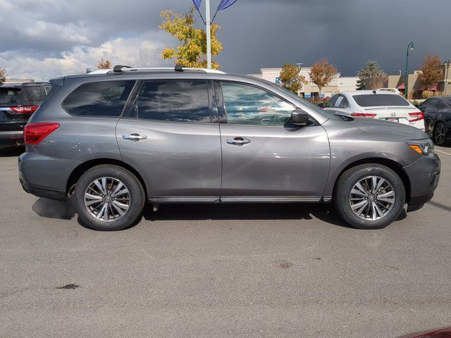 2019 Nissan Pathfinder SV