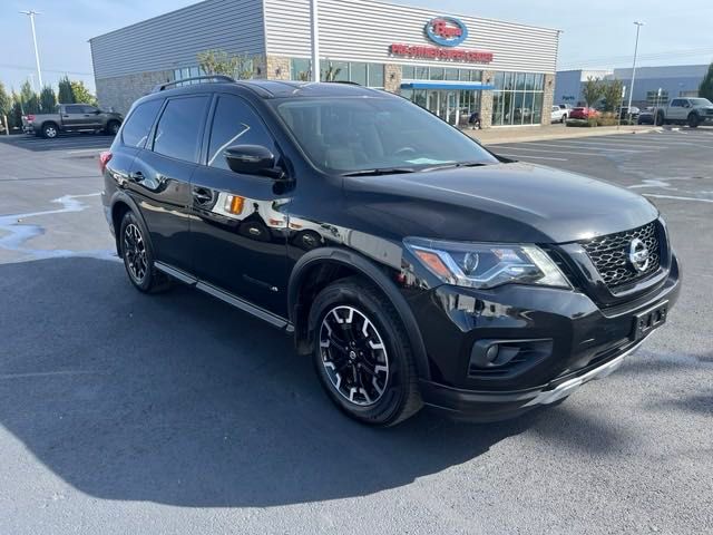 2019 Nissan Pathfinder SV