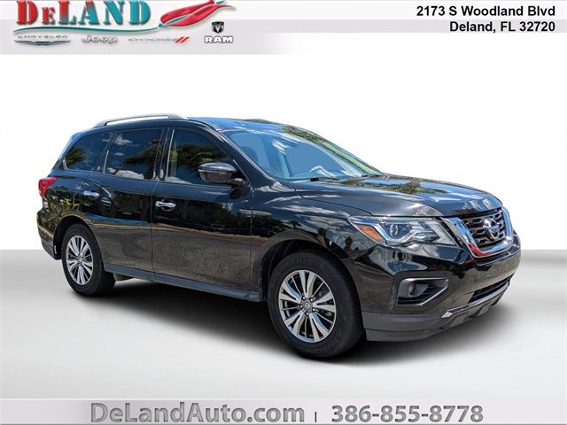 2019 Nissan Pathfinder SV