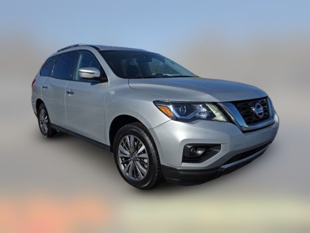 2019 Nissan Pathfinder SV