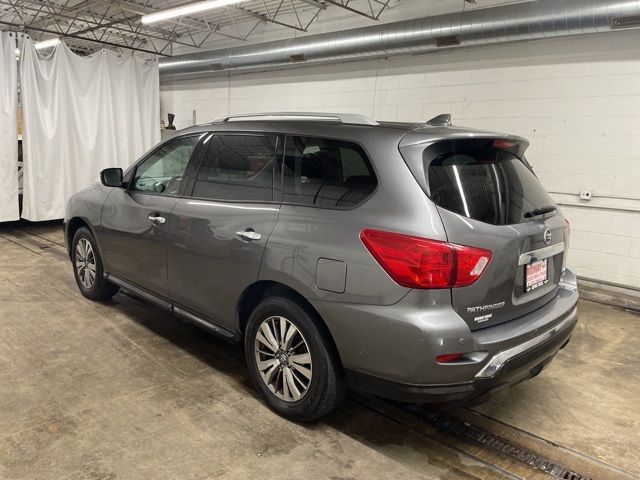 2019 Nissan Pathfinder SV