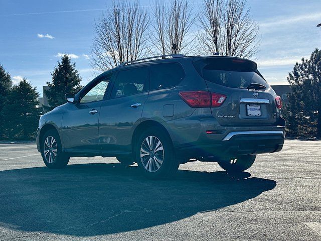 2019 Nissan Pathfinder SV