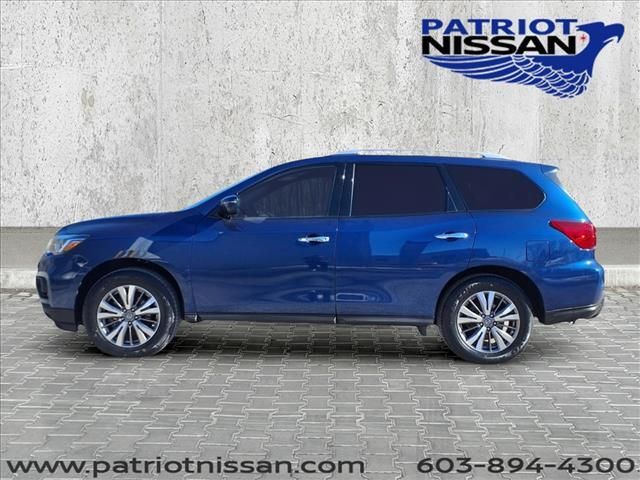 2019 Nissan Pathfinder SV