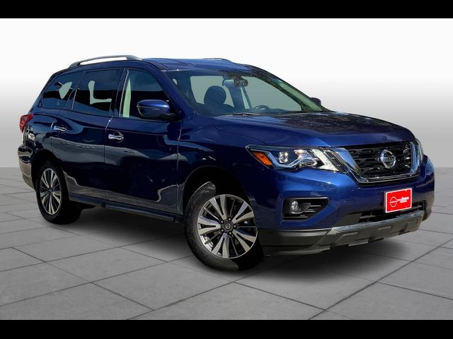 2019 Nissan Pathfinder SV