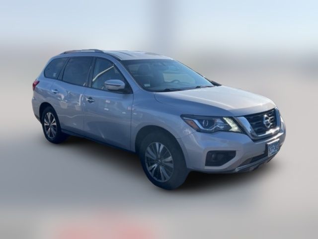 2019 Nissan Pathfinder SV