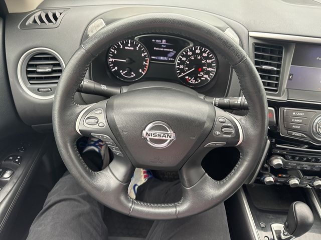 2019 Nissan Pathfinder SV