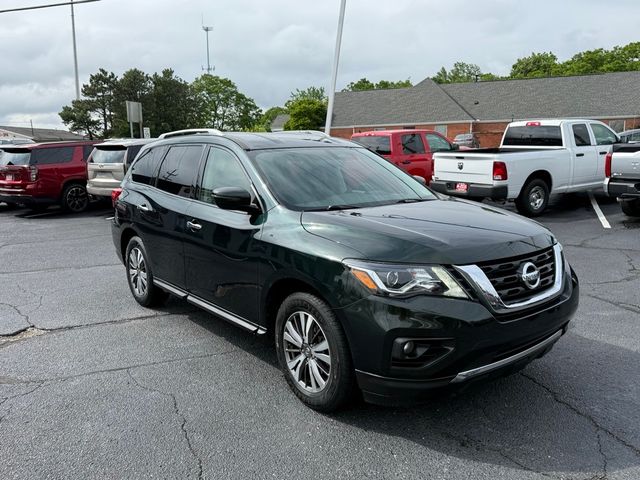 2019 Nissan Pathfinder SV