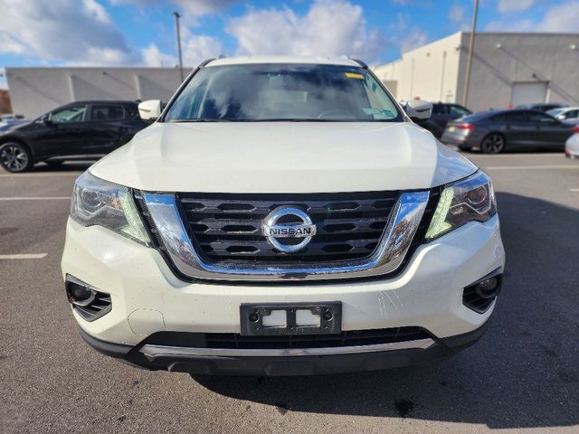 2019 Nissan Pathfinder SV