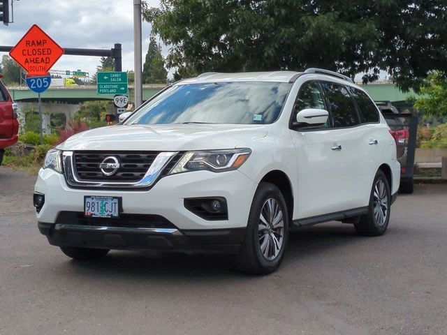 2019 Nissan Pathfinder SV