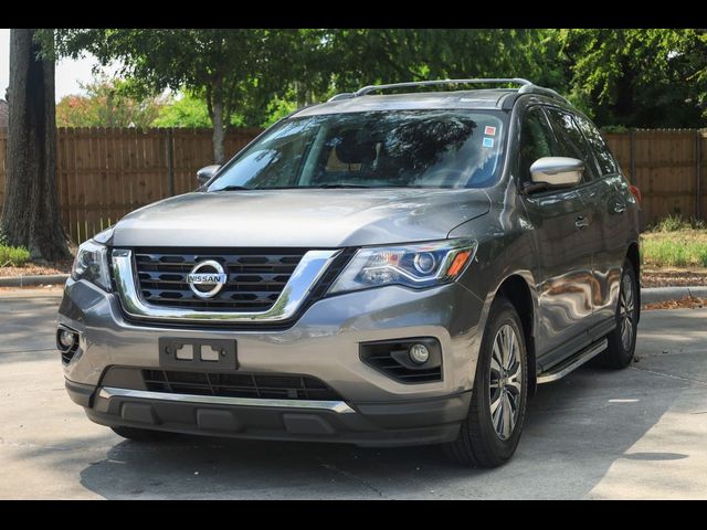 2019 Nissan Pathfinder SV