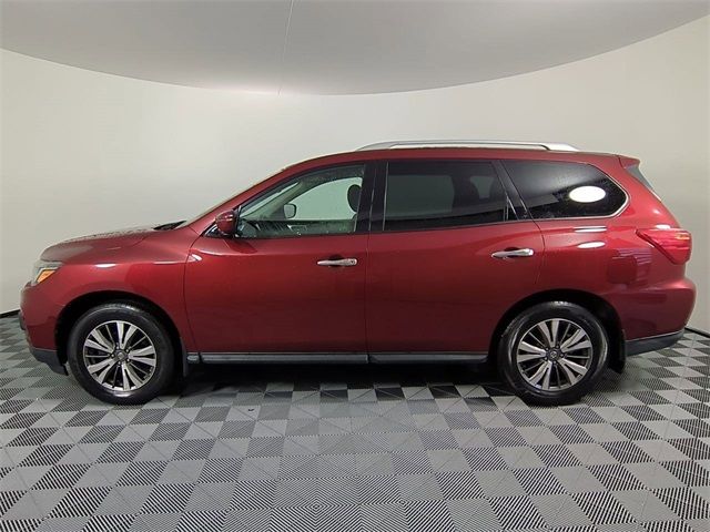 2019 Nissan Pathfinder SV