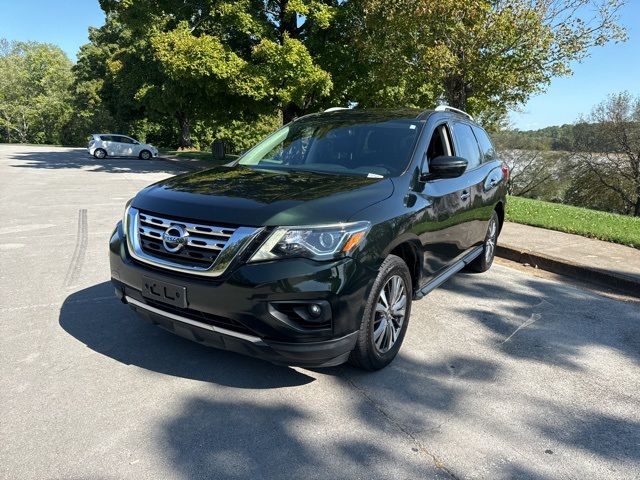 2019 Nissan Pathfinder SV