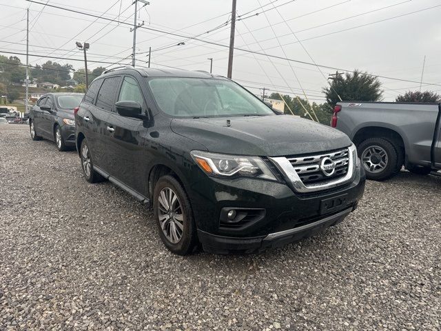 2019 Nissan Pathfinder SV