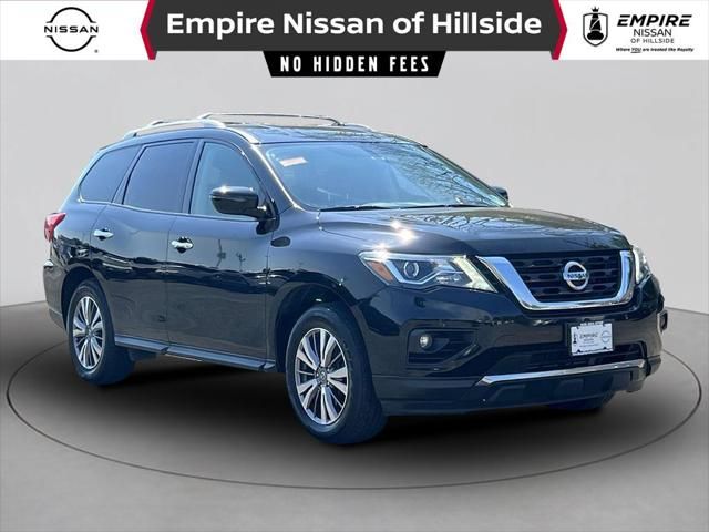 2019 Nissan Pathfinder SV