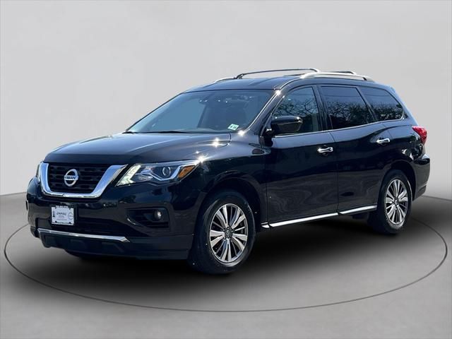 2019 Nissan Pathfinder SV