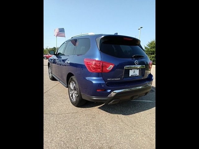 2019 Nissan Pathfinder SV