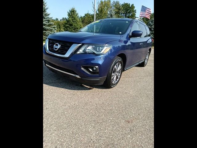 2019 Nissan Pathfinder SV