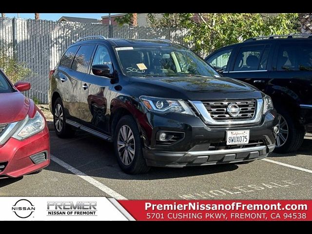 2019 Nissan Pathfinder SV