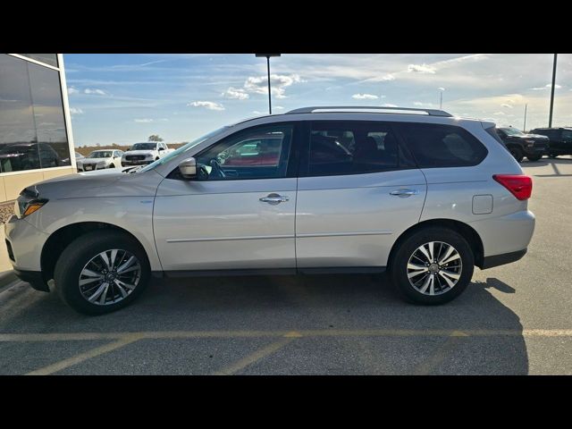 2019 Nissan Pathfinder SV