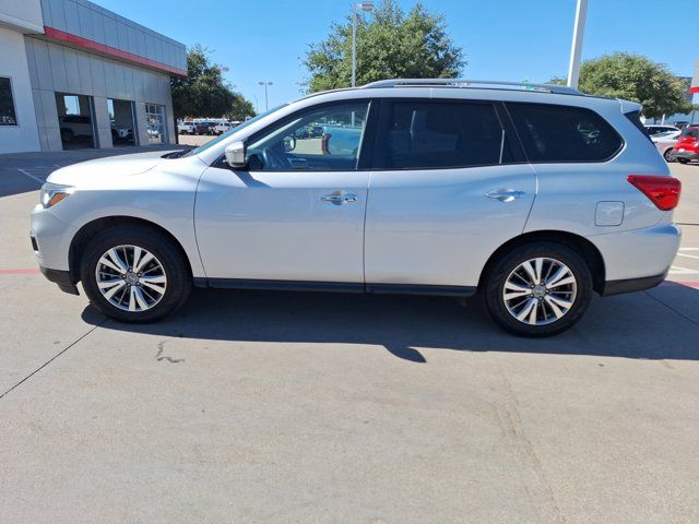 2019 Nissan Pathfinder SV