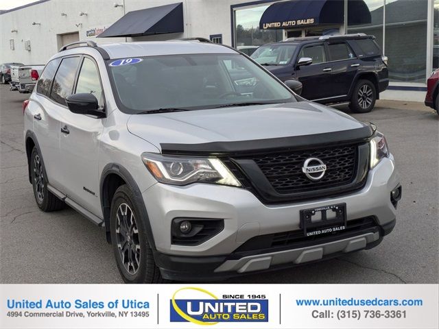 2019 Nissan Pathfinder SV