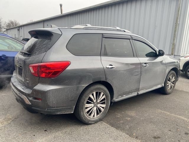 2019 Nissan Pathfinder SV