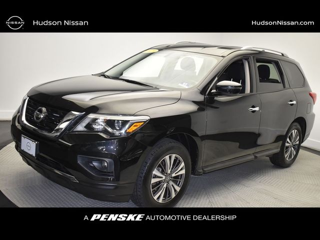 2019 Nissan Pathfinder SV