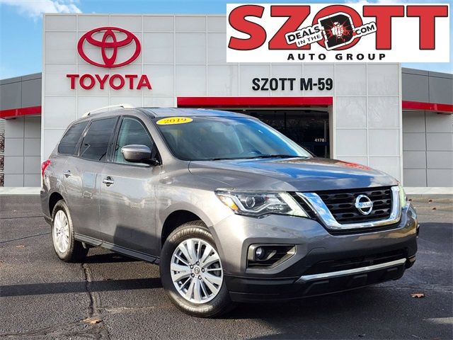 2019 Nissan Pathfinder SV