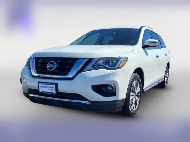 2019 Nissan Pathfinder SV