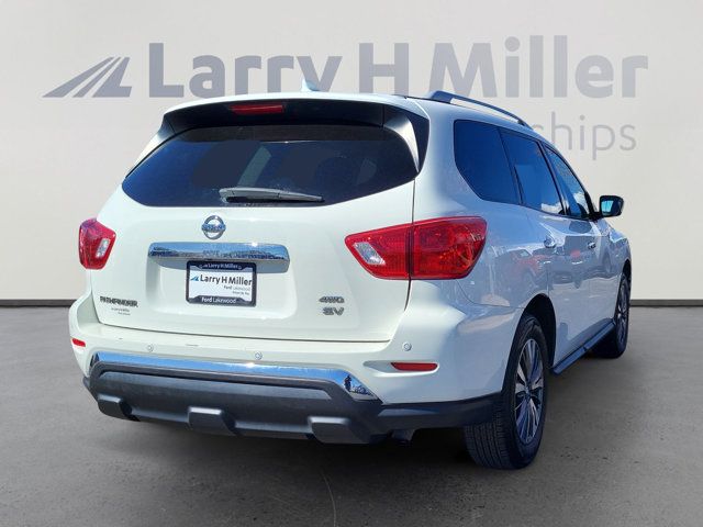 2019 Nissan Pathfinder SV