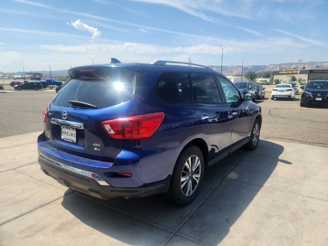 2019 Nissan Pathfinder SV