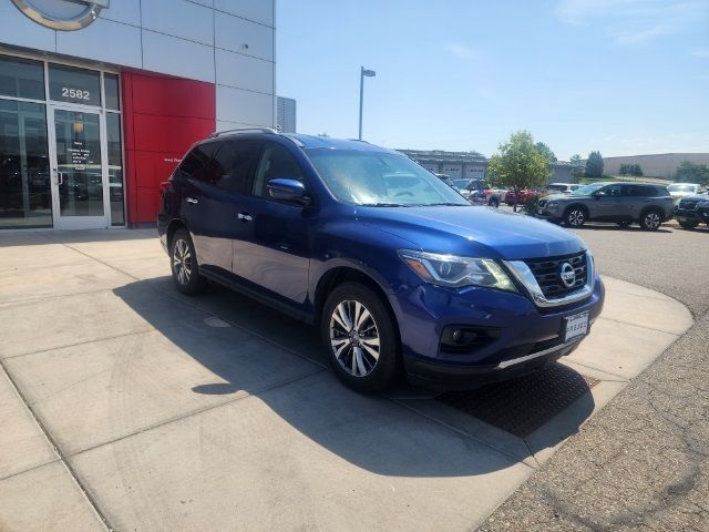 2019 Nissan Pathfinder SV