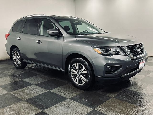 2019 Nissan Pathfinder SV