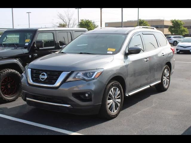 2019 Nissan Pathfinder SV