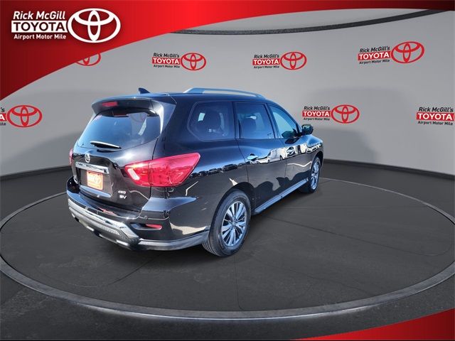 2019 Nissan Pathfinder SV