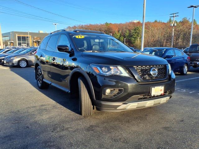 2019 Nissan Pathfinder SV