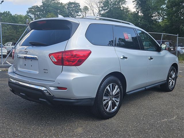 2019 Nissan Pathfinder SV