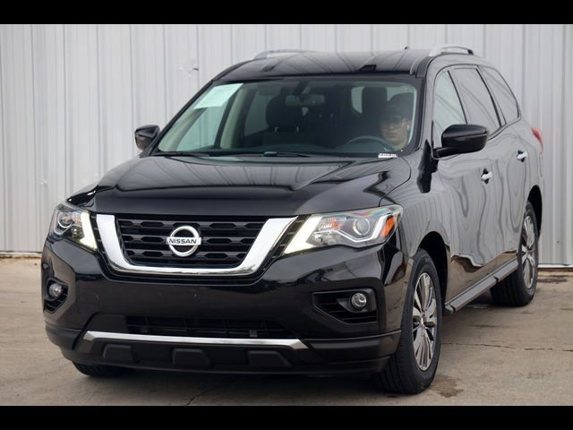 2019 Nissan Pathfinder SV