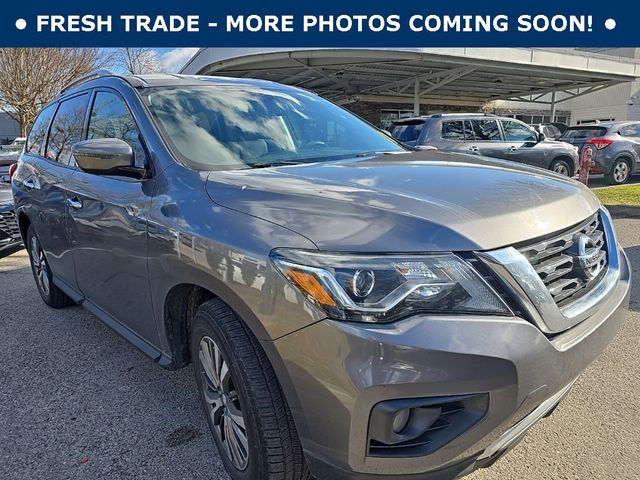 2019 Nissan Pathfinder SV