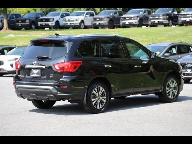 2019 Nissan Pathfinder SV