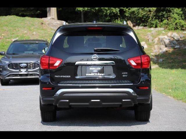 2019 Nissan Pathfinder SV