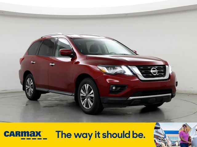 2019 Nissan Pathfinder SV