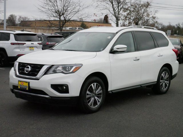 2019 Nissan Pathfinder SV