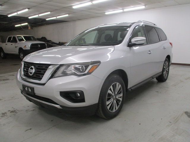 2019 Nissan Pathfinder SV