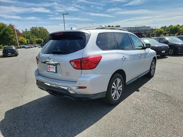 2019 Nissan Pathfinder SV