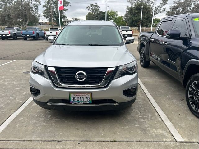 2019 Nissan Pathfinder SV